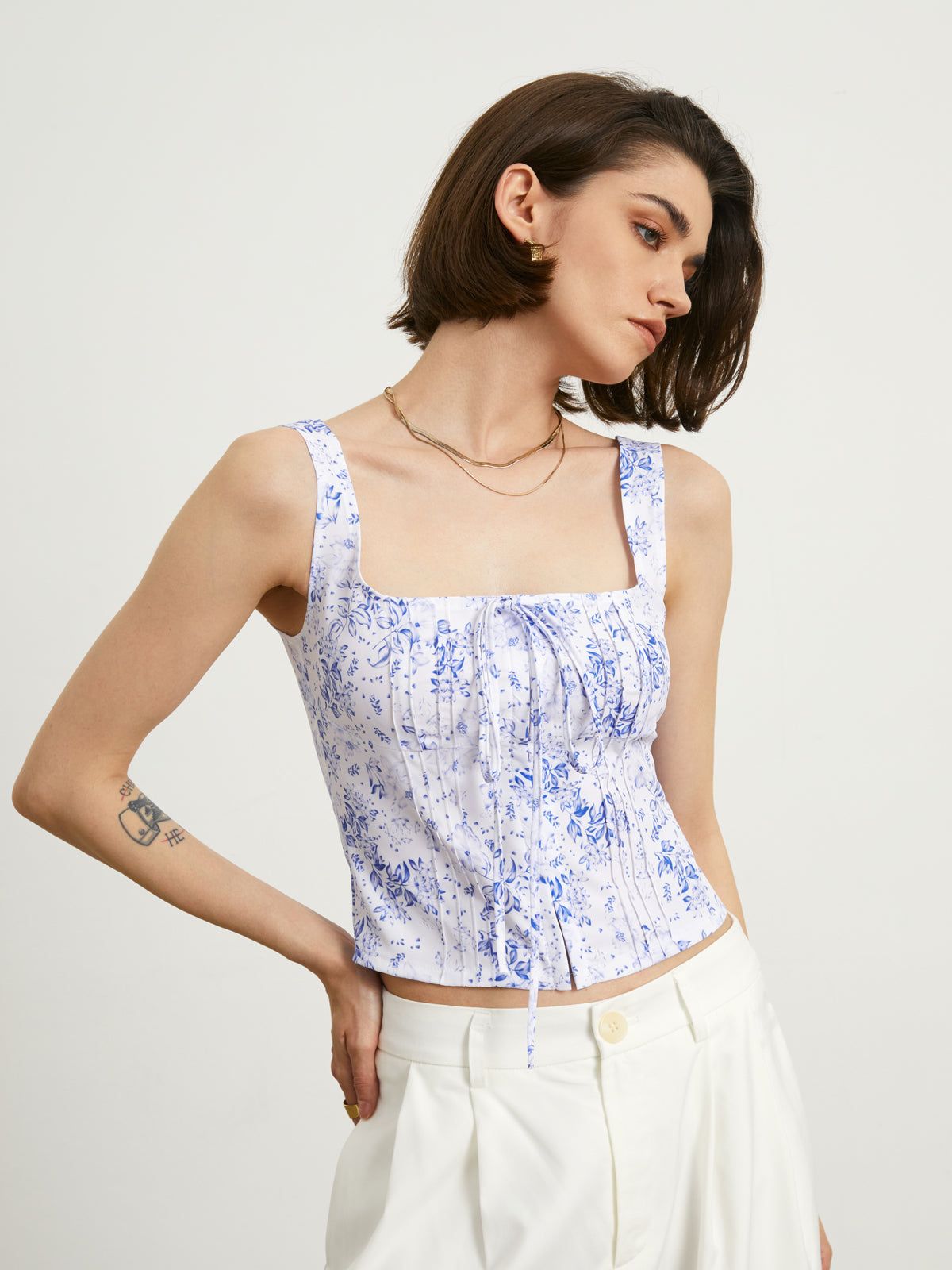 Camelia Floral Crop Tank Top sold by COMMENSE product image thumbnail 3