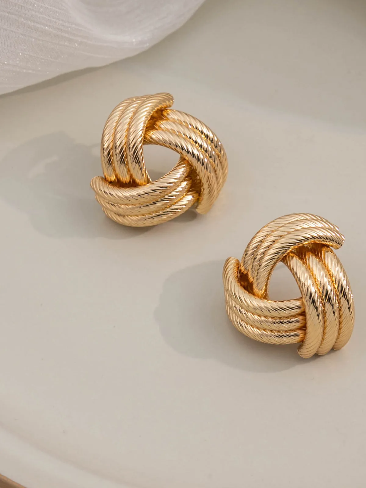 Vintage knotted Earnings sold by COMMENSE product image thumbnail 3