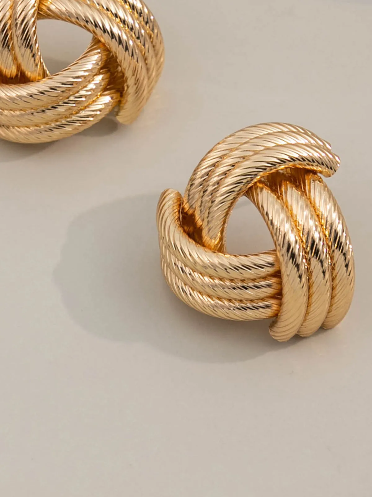 Vintage knotted Earnings sold by COMMENSE product image thumbnail 4