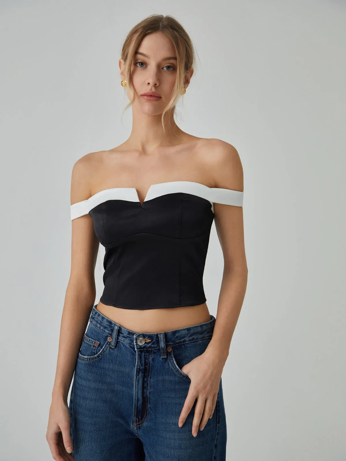 Contrast Trim Off-Shoulder Blouse sold by COMMENSE product image thumbnail 4