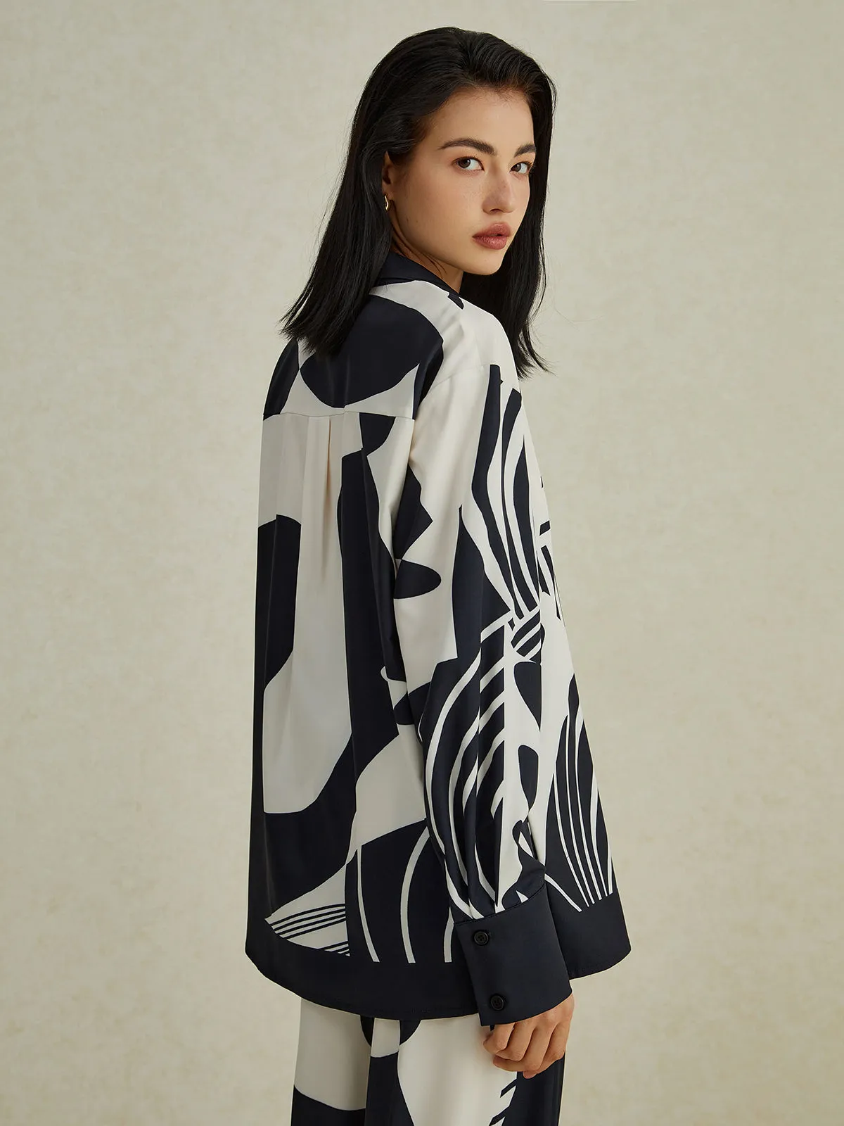 Irregular Print Wide Leg Pants Set sold by COMMENSE product image thumbnail 3