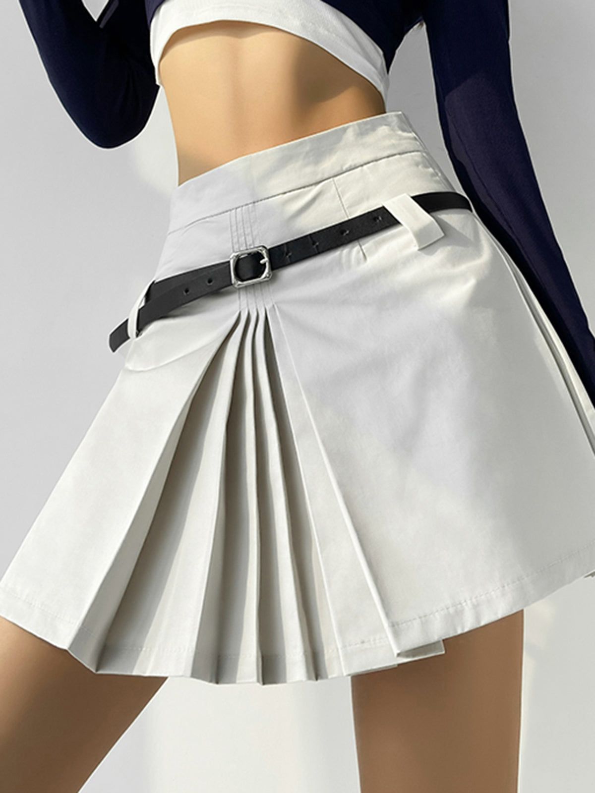 Basic Belted Pleated Skirt sold by COMMENSE product image thumbnail 2