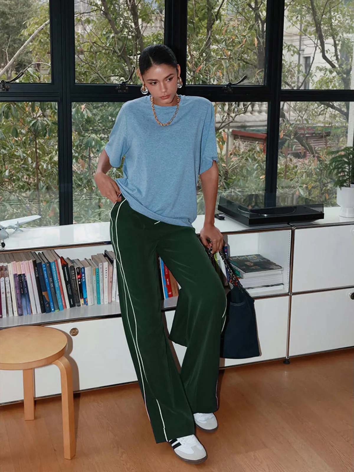 Contrast Piping Drawstring Pants sold by COMMENSE