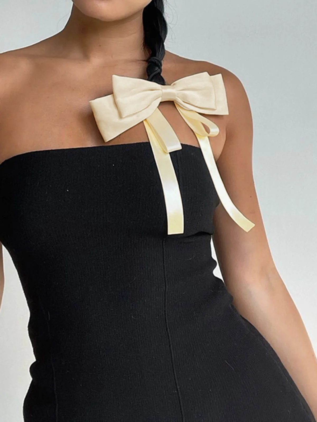 Creamy Bow Hair Clip sold by COMMENSE product image thumbnail 3