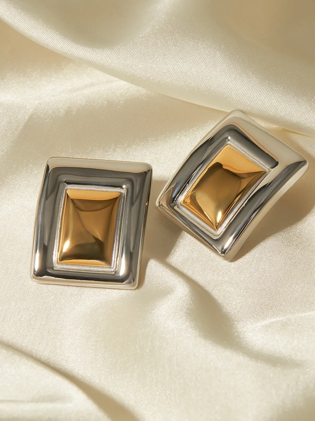 Two Tone Rectangular Earrings sold by COMMENSE product image thumbnail 2