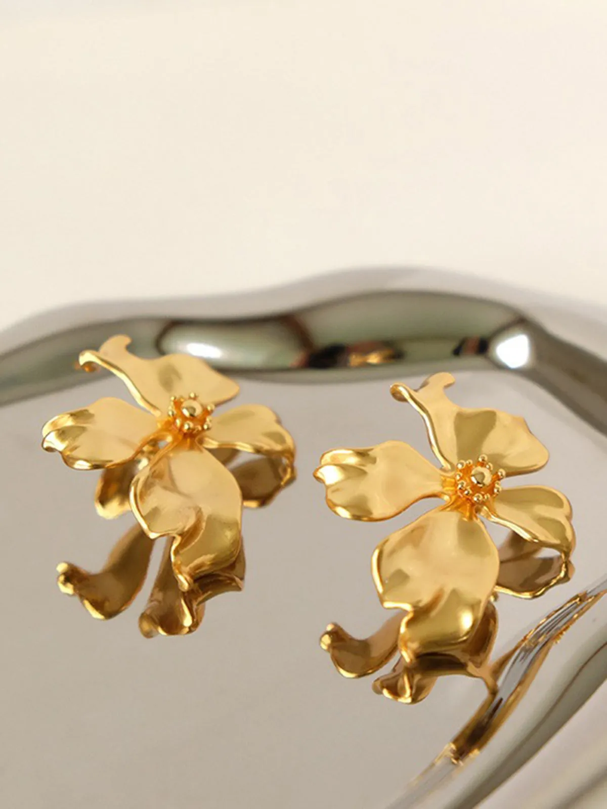 Metal Flower Earrings sold by COMMENSE product image thumbnail 2