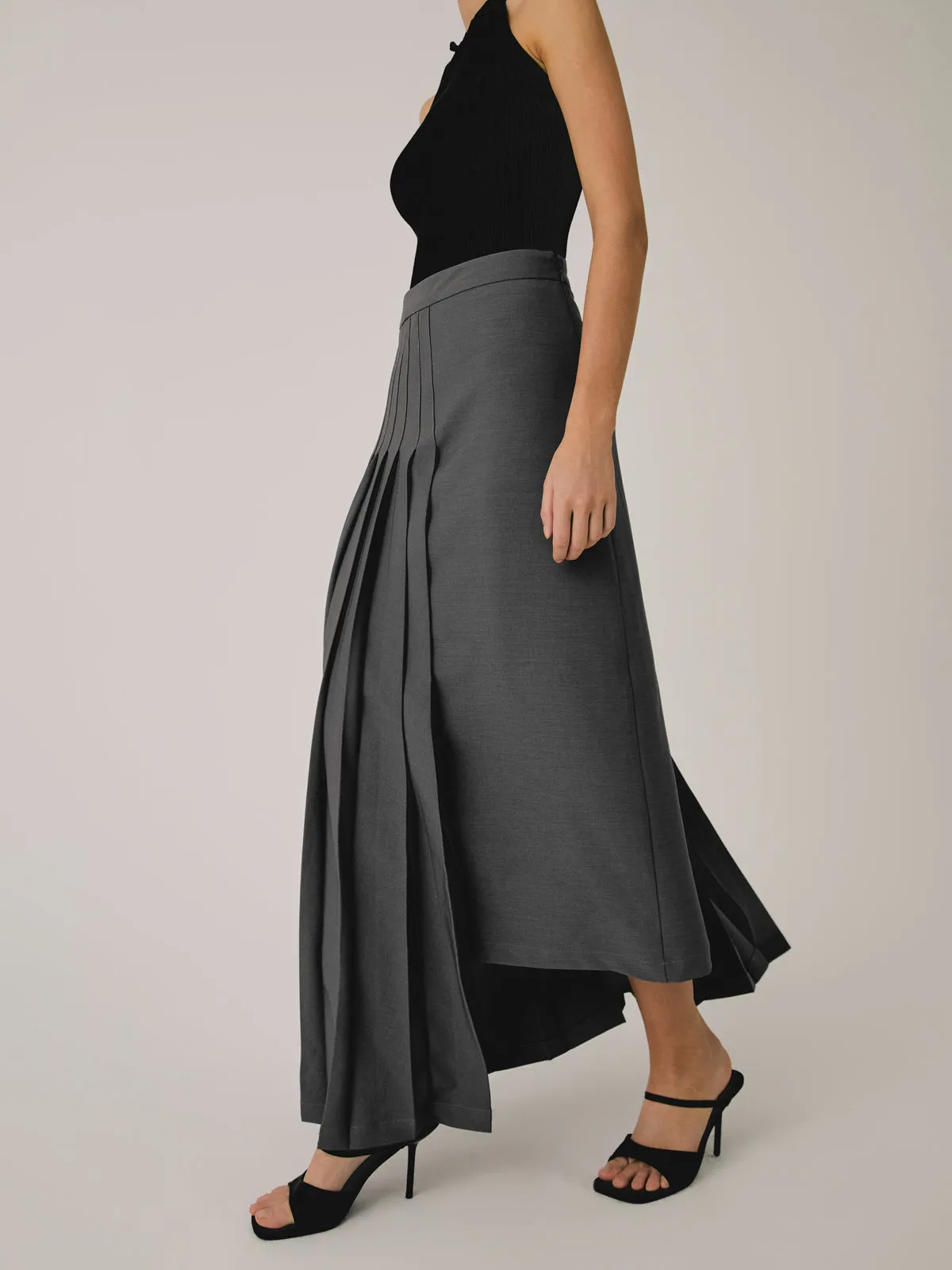 Asymmetric Pleated Maxi Skirt sold by COMMENSE product image thumbnail 5