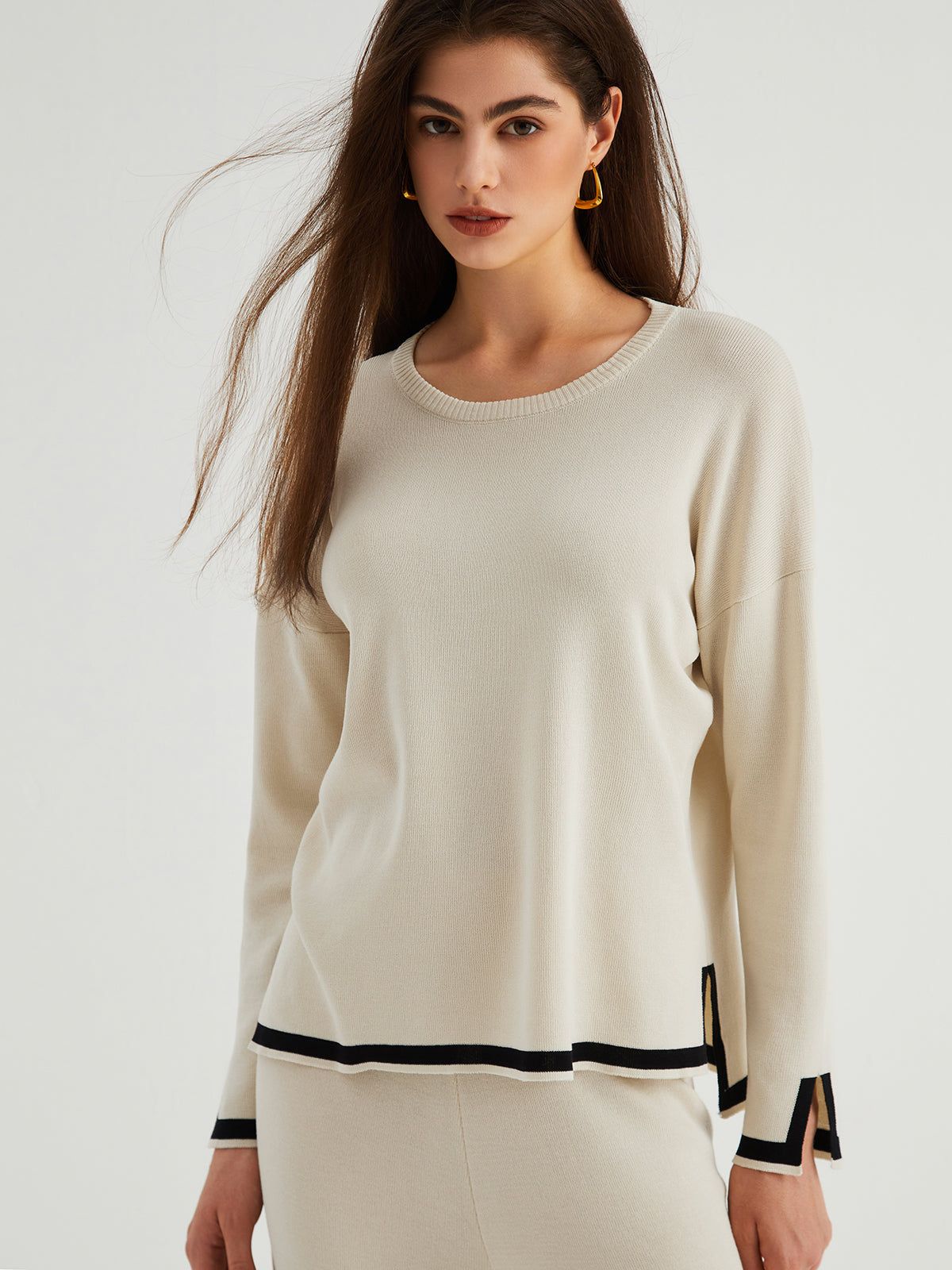 Contrast Trim Two Piece Pants Set sold by COMMENSE product image thumbnail 4