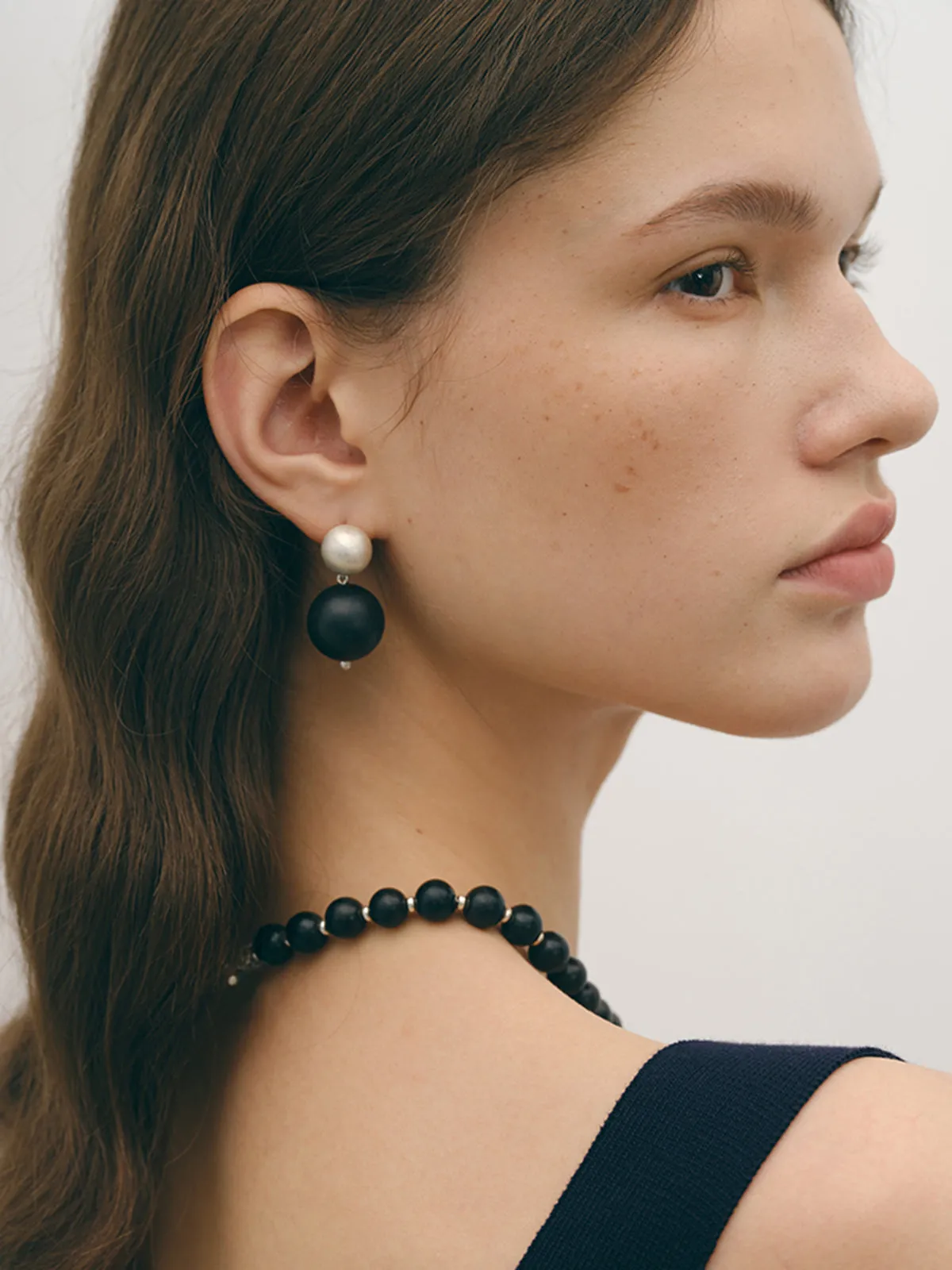 Two Tone Sandalwood Earrings sold by COMMENSE product image thumbnail 2