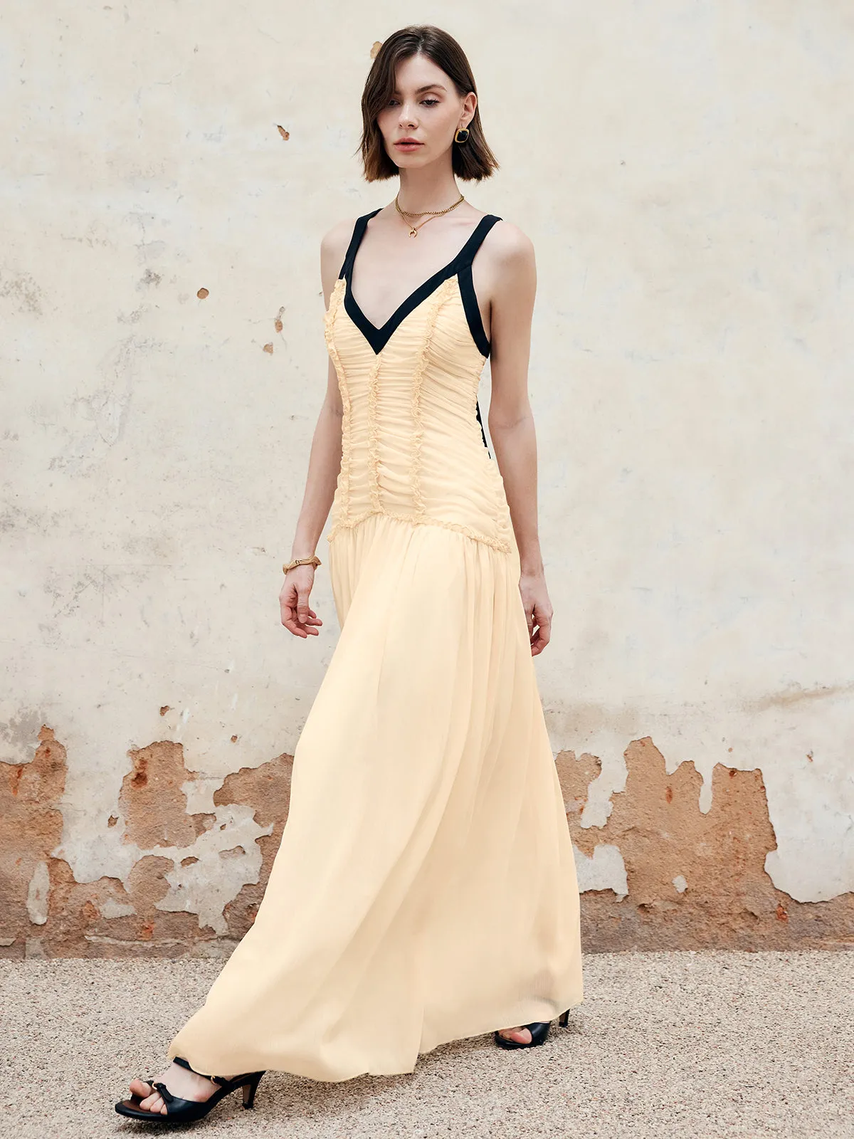 Contrast Binding Pleated Long Dress sold by COMMENSE product image thumbnail 3