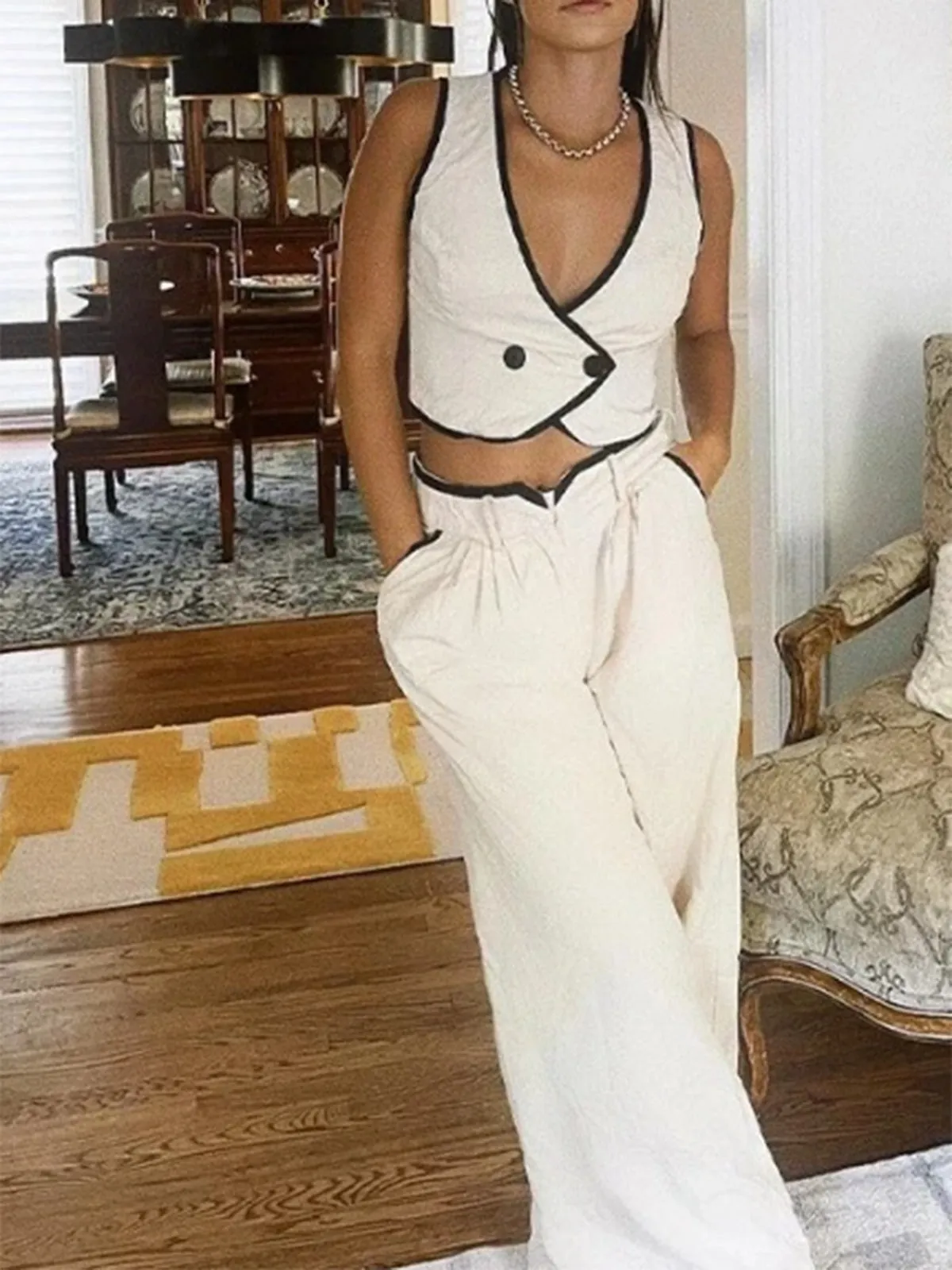 Contrast Binding Asymmetrical Casual Pants sold by COMMENSE product image thumbnail 3