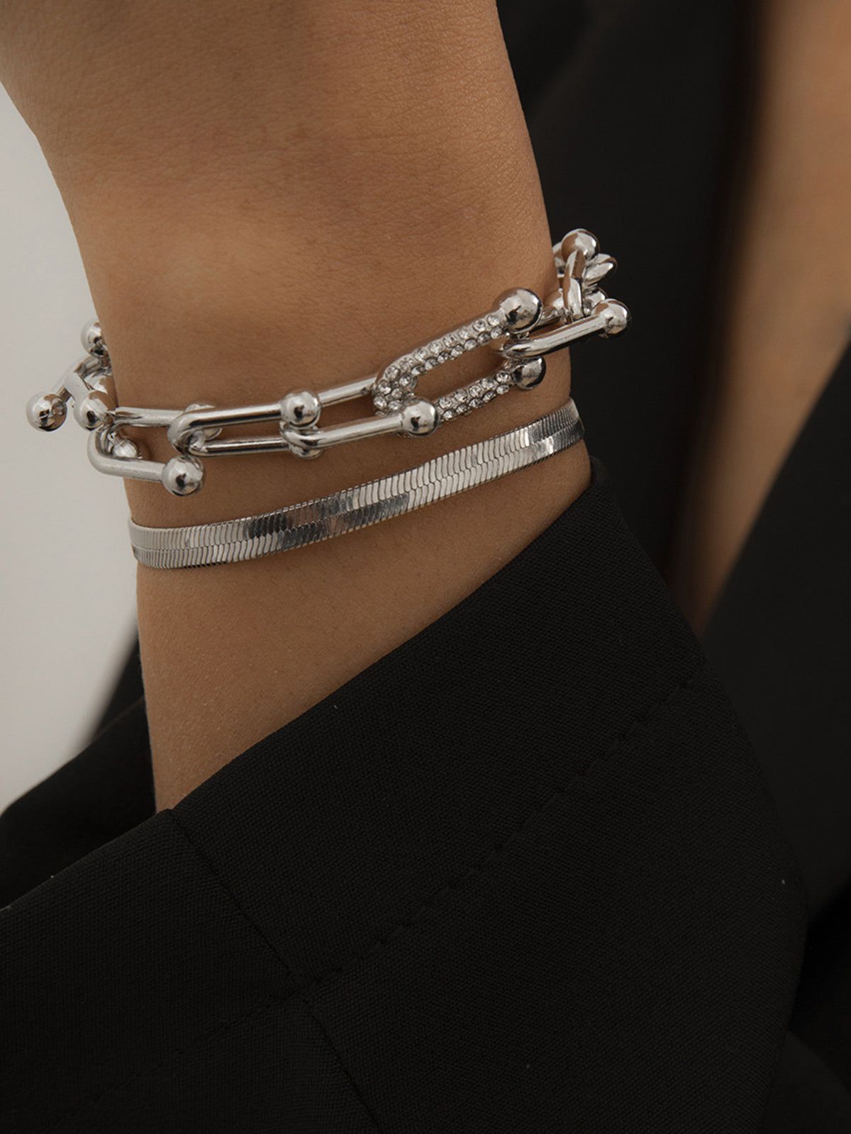 Chain Bracelet sold by COMMENSE