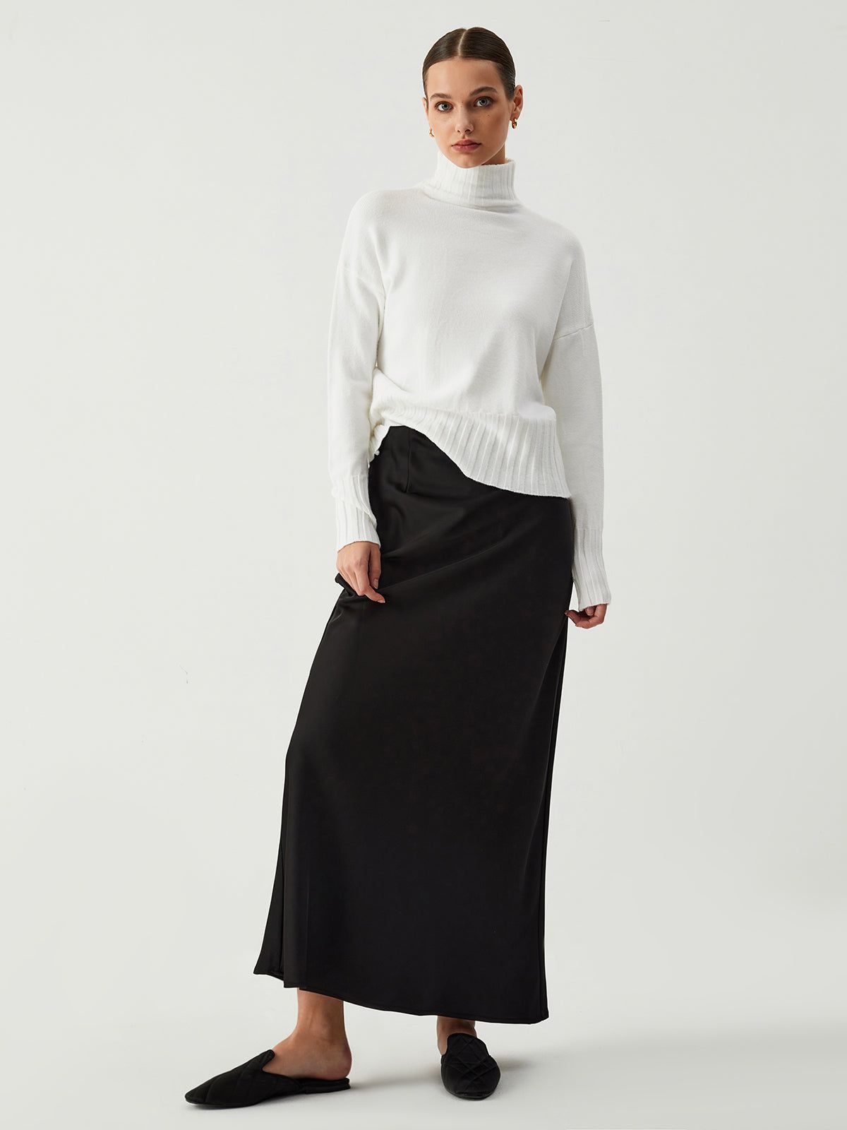 Snowwhite Mock Neck Sweater sold by COMMENSE product image thumbnail 4