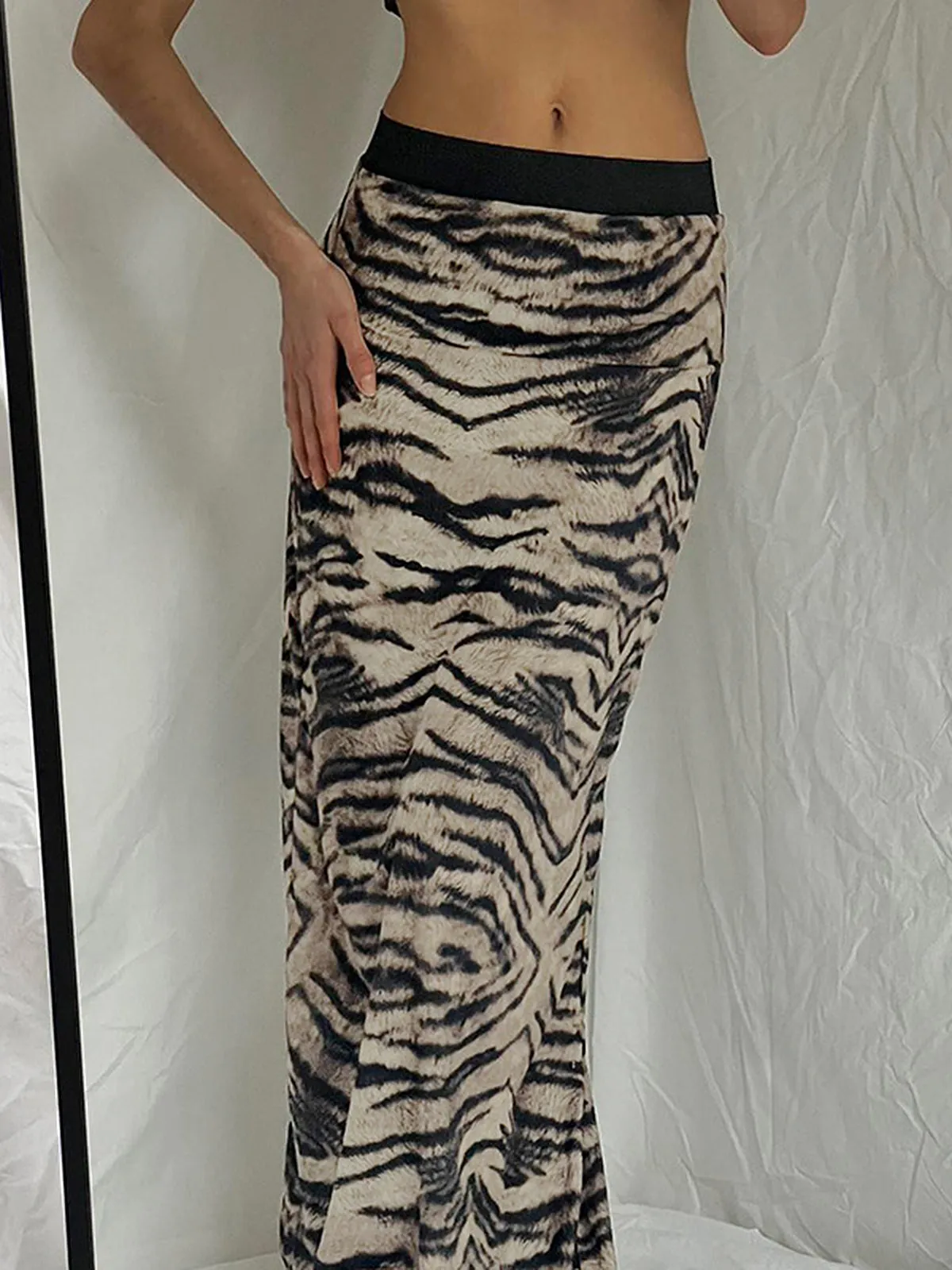 Tiger Pattern High Waist Skirt sold by COMMENSE product image thumbnail 3