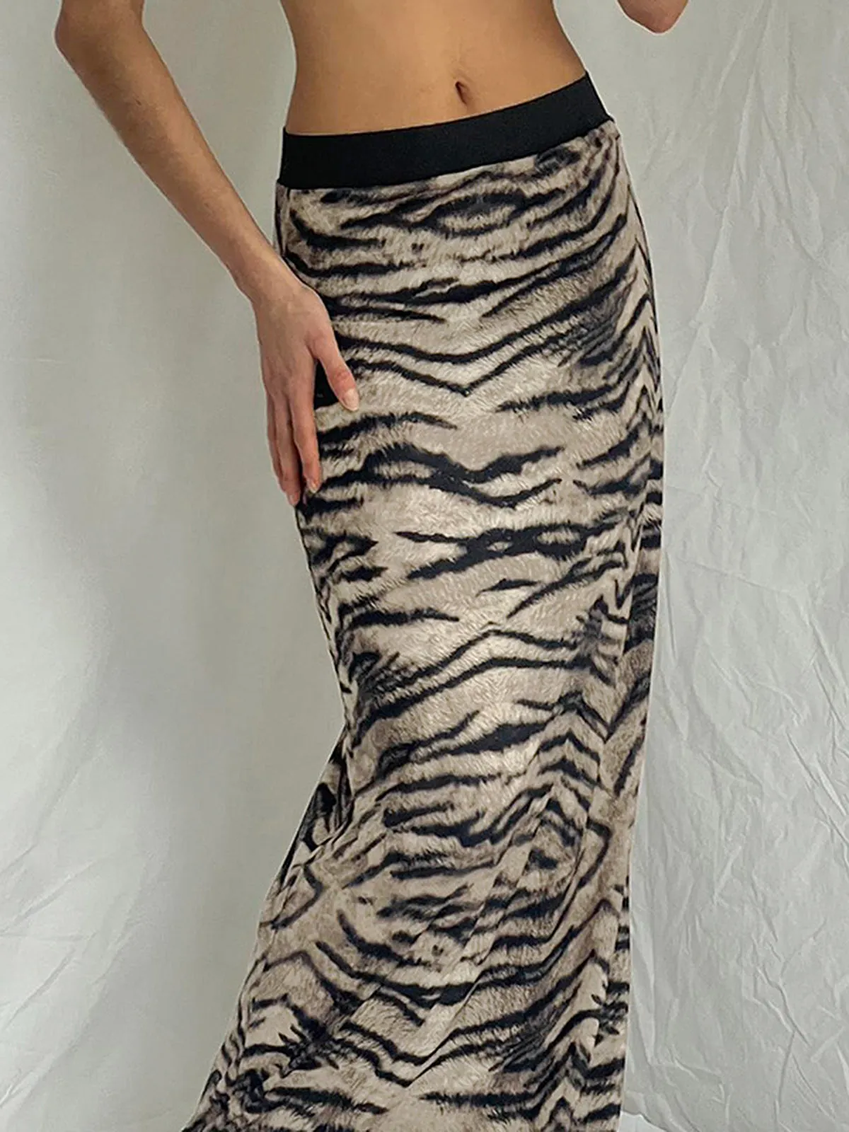 Tiger Pattern High Waist Skirt sold by COMMENSE product image thumbnail 2