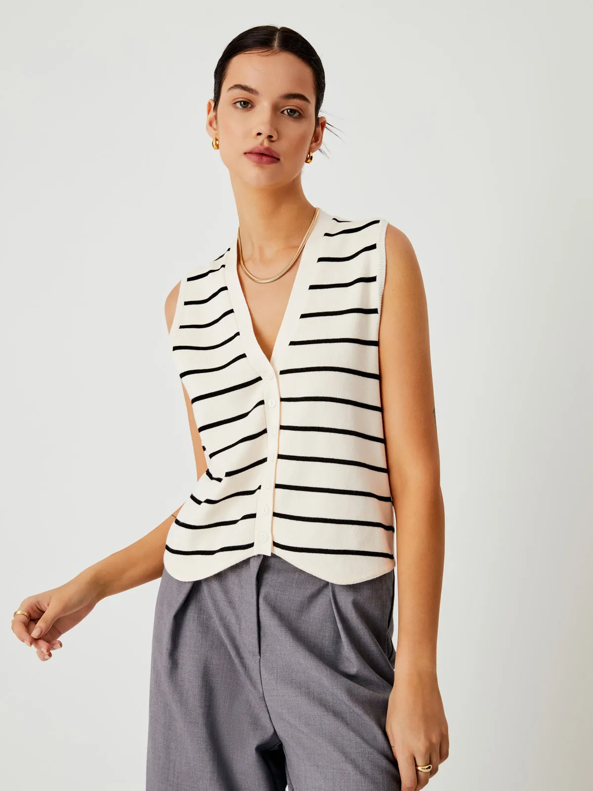 Effortless Stripe Vest sold by COMMENSE product image thumbnail 5
