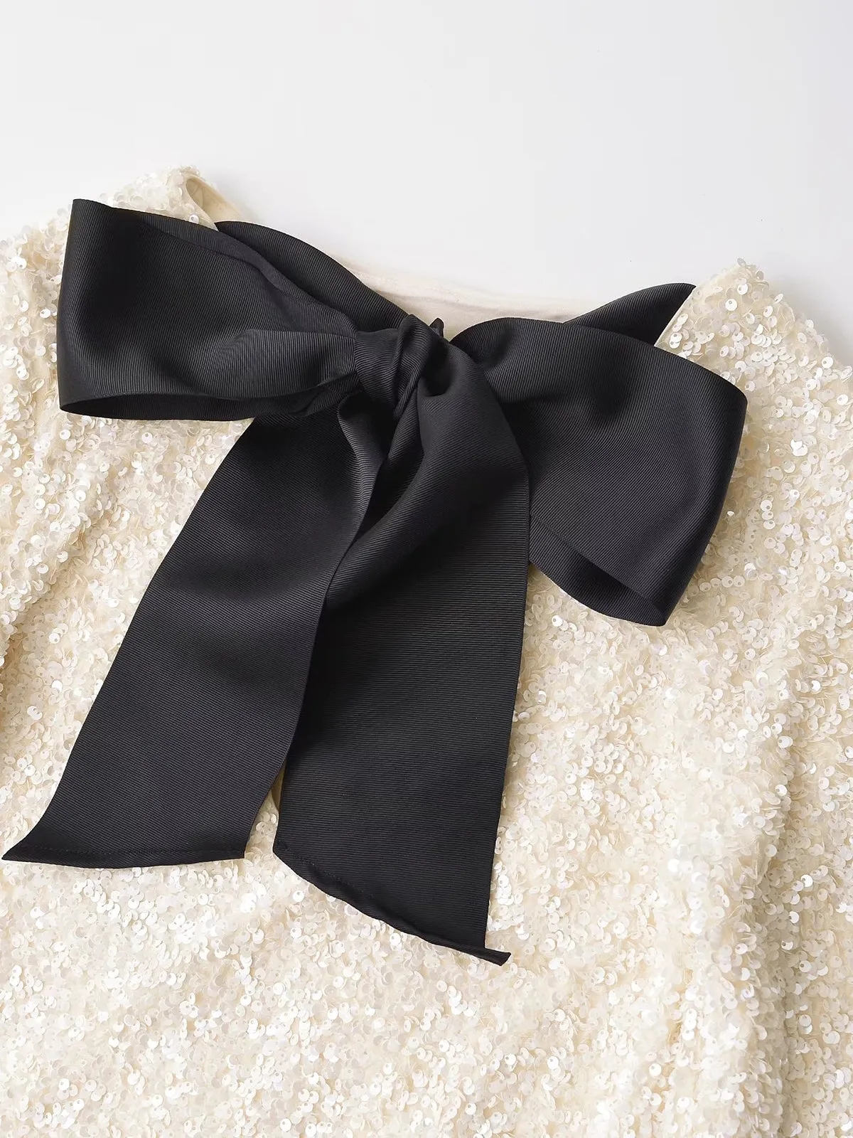 Sequins Velvet Bowknot Mini Dress sold by COMMENSE product image thumbnail 4