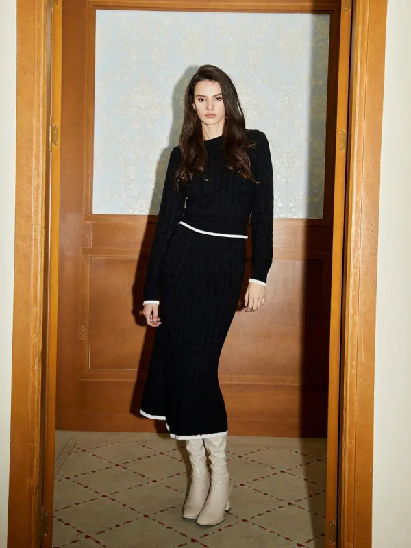 Contrast Trim Hem Skirt Set sold by COMMENSE