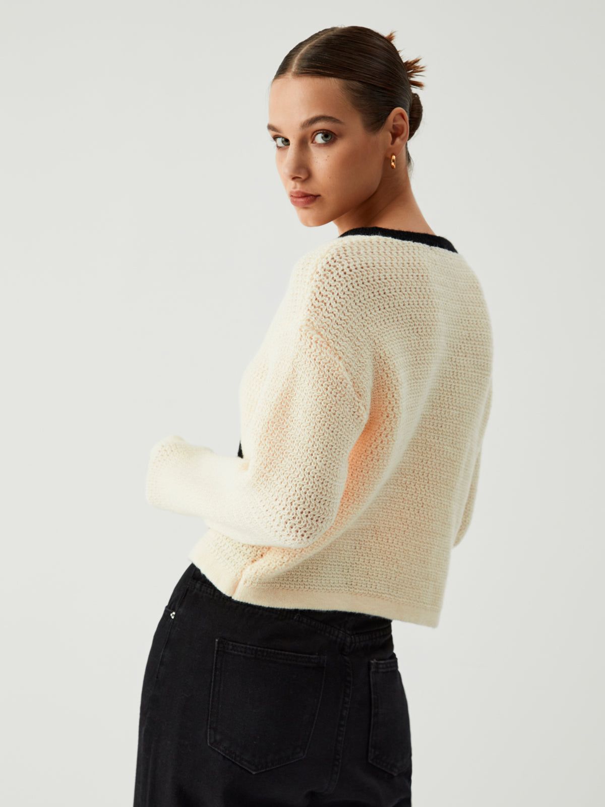 Stay Lifted Contrast Trim Crop Cardigan sold by COMMENSE product image thumbnail 4
