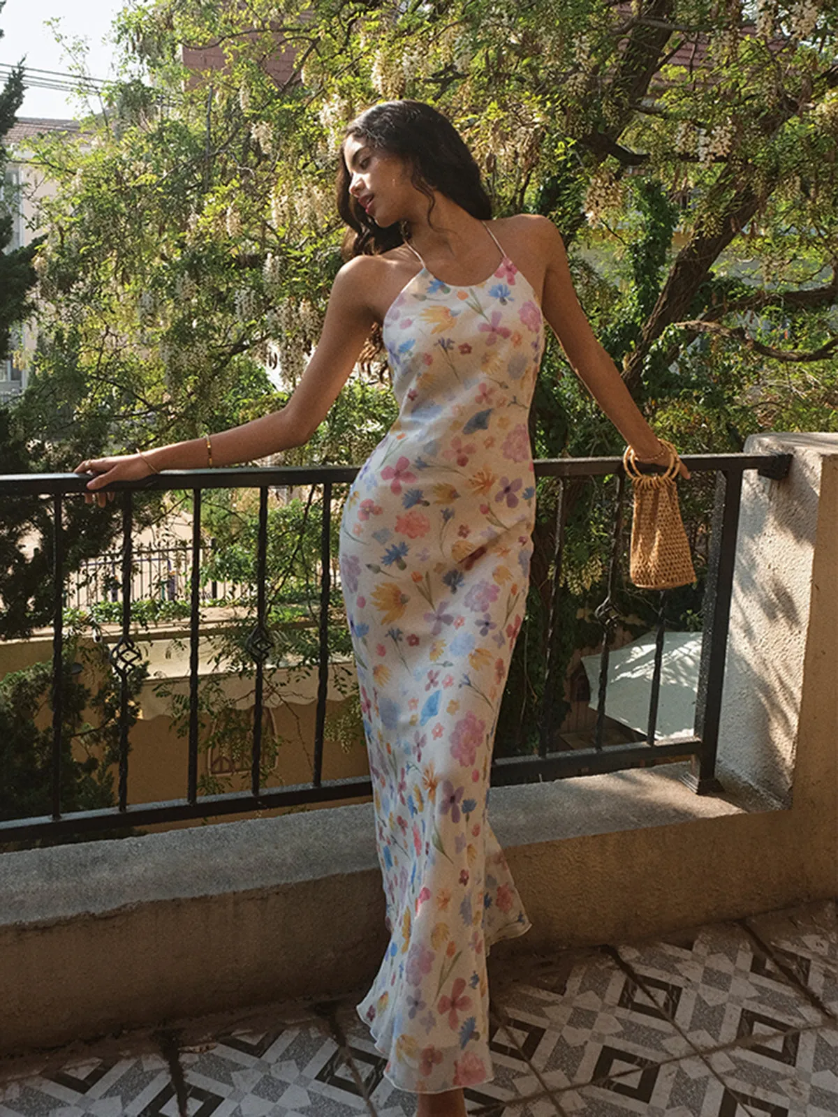 Chiffon Backless Floral Dress sold by COMMENSE product image thumbnail 4