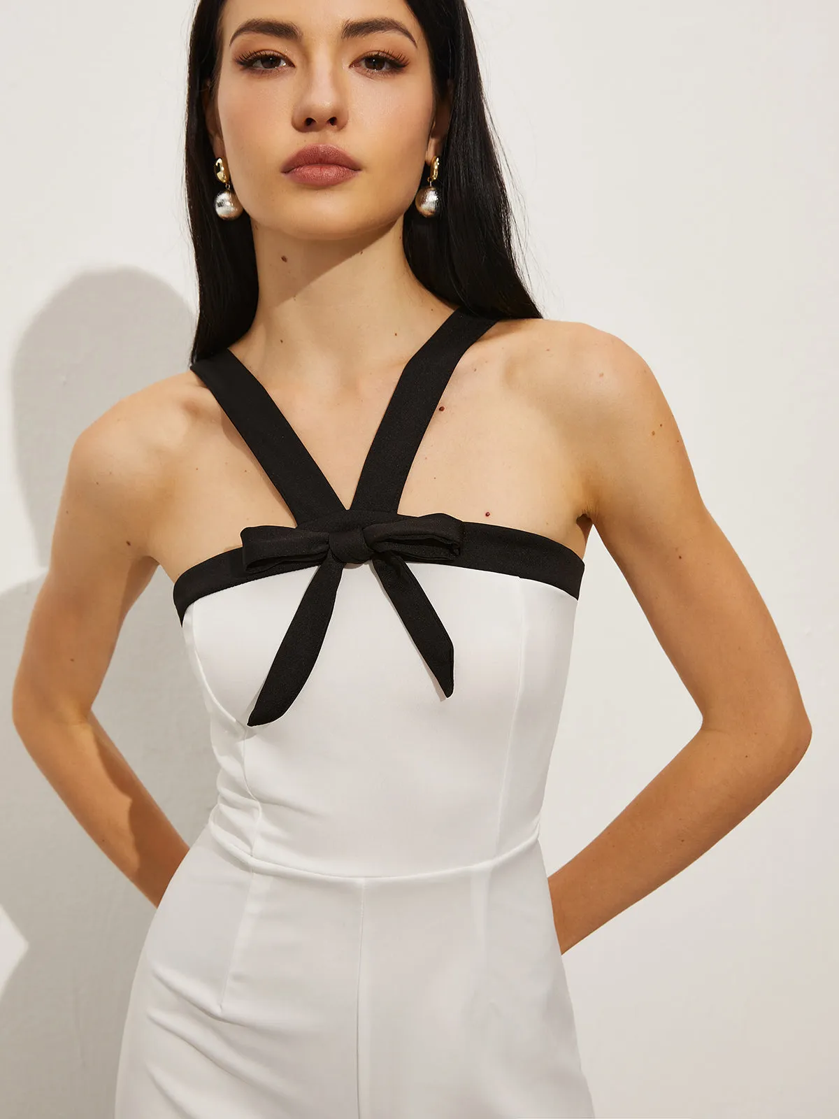 Contrast Trim Halter Bow Jumpsuit sold by COMMENSE product image thumbnail 2
