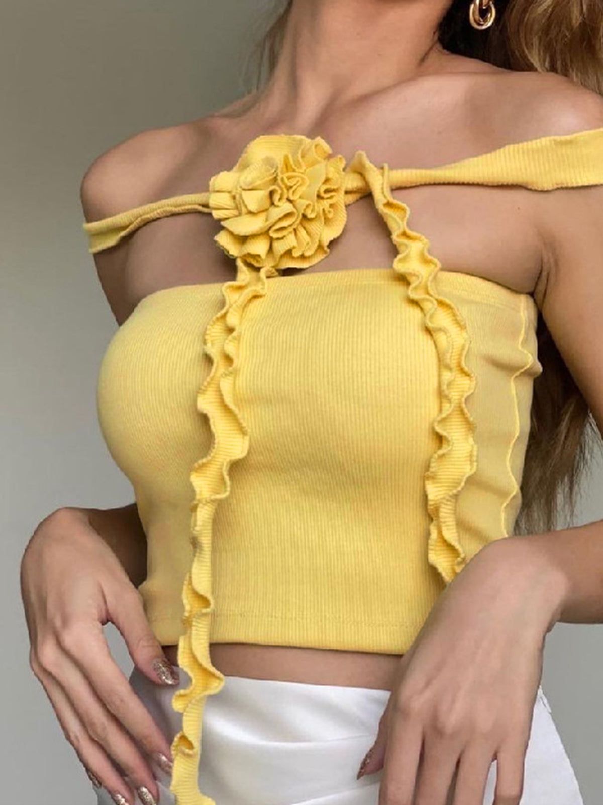 Rosette Ribbed Open Back Crop Tank Top sold by COMMENSE product image thumbnail 7