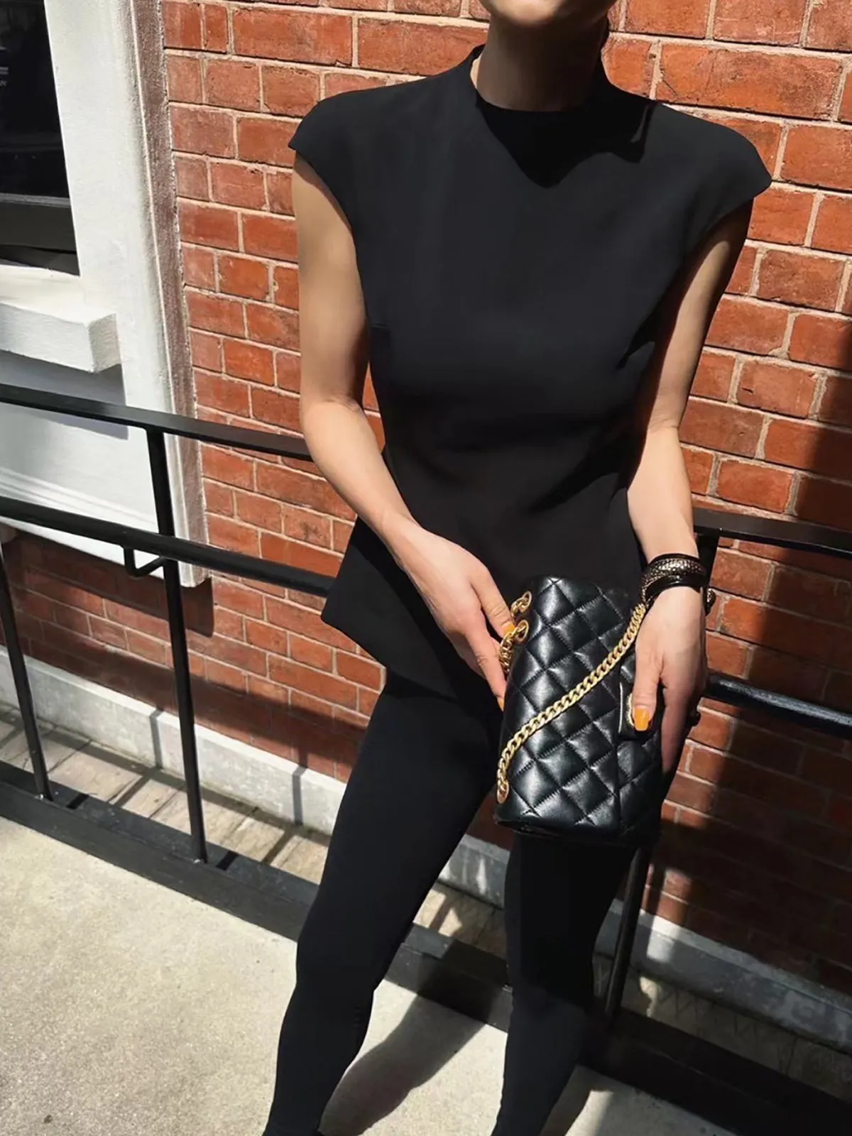 Minimalist Piping Corset Zipper Blouse sold by COMMENSE product image thumbnail 2