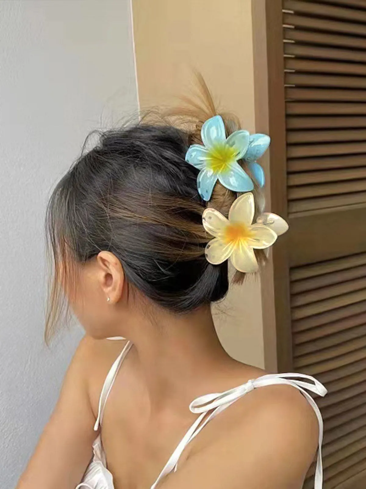 Trendy Colorful Resin Flower Hair Clip sold by COMMENSE product image thumbnail 3