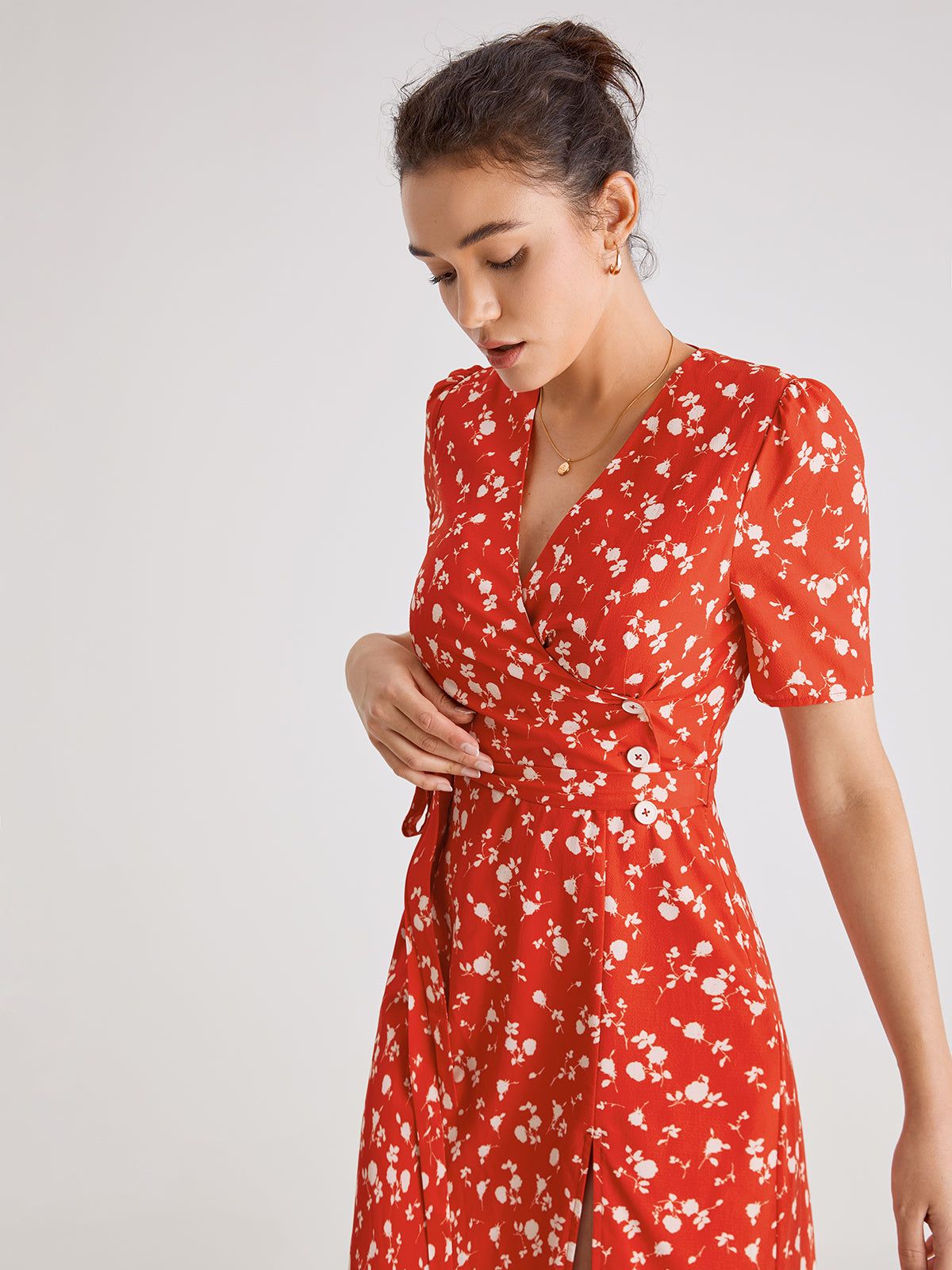 Short Sleeve Light Floral Contrast Midi Slit Dress sold by COMMENSE product image thumbnail 3