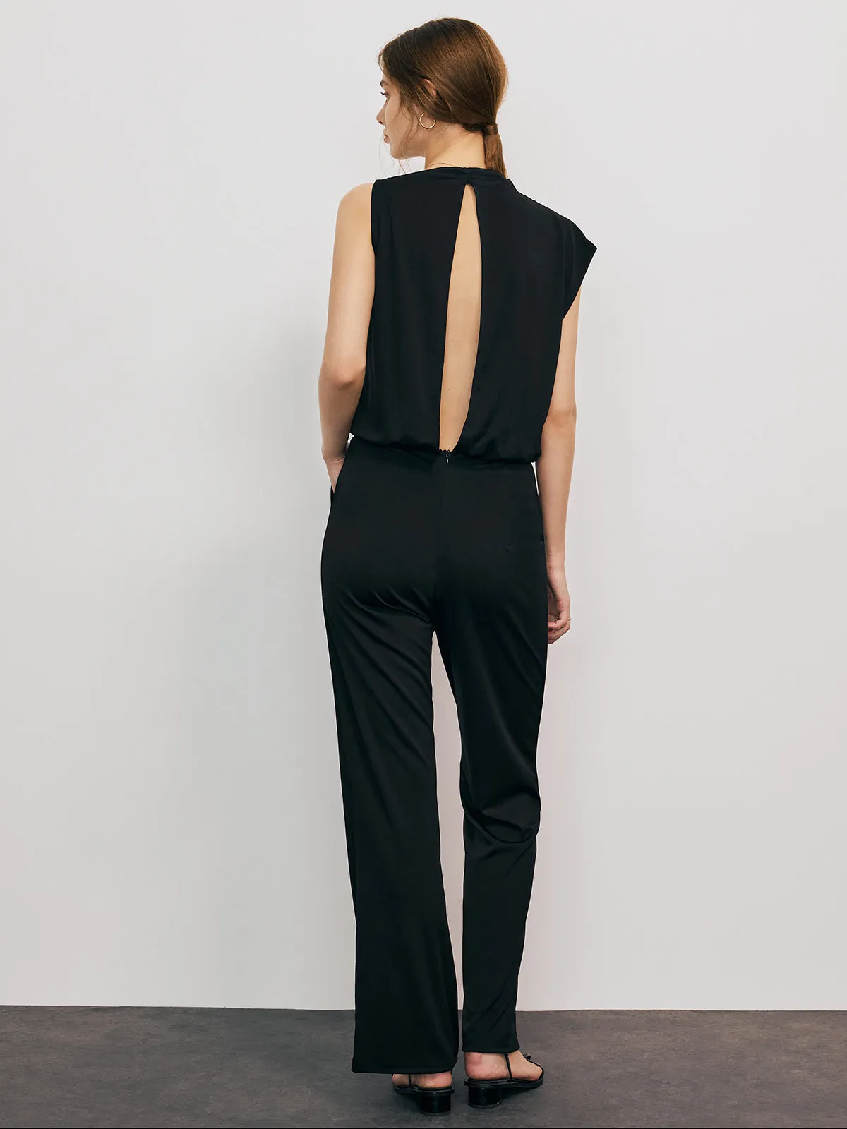 Elegant Asymmetrical Neck Backless Jumpsuit sold by COMMENSE product image thumbnail 3