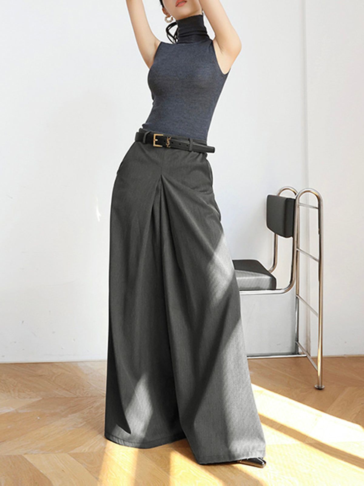 Oversized Pleat Wide Leg Pants sold by COMMENSE product image thumbnail 2