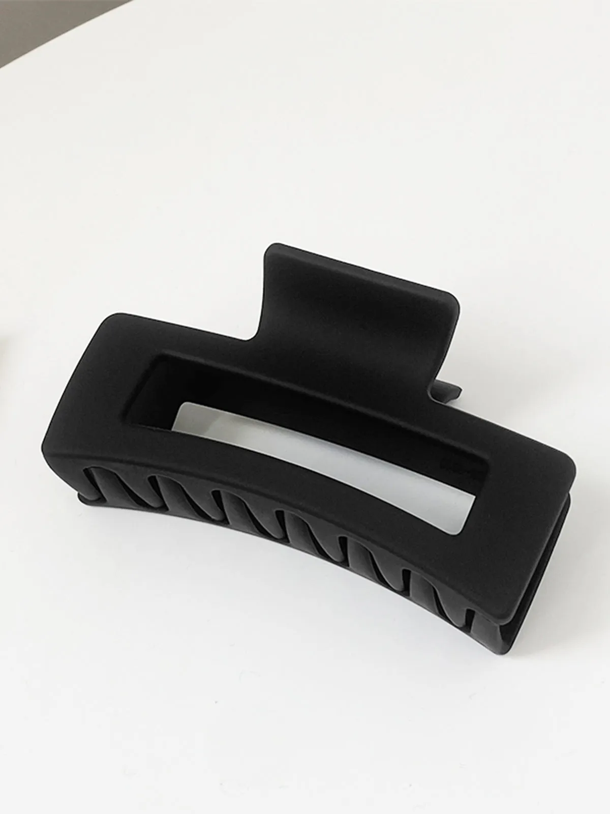Over Size Square Hair Claw sold by COMMENSE product image thumbnail 2