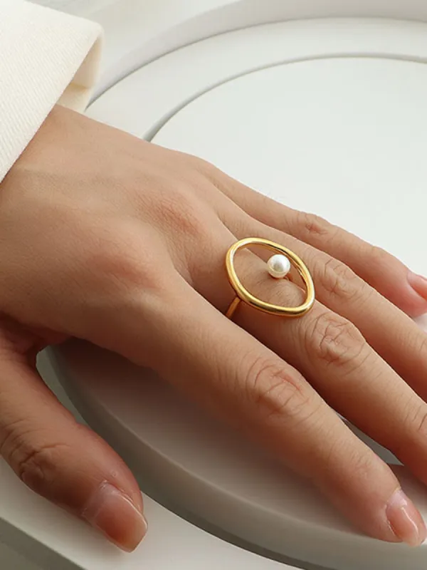 Oval Circle Freshwater Pearl Gold Ring sold by COMMENSE