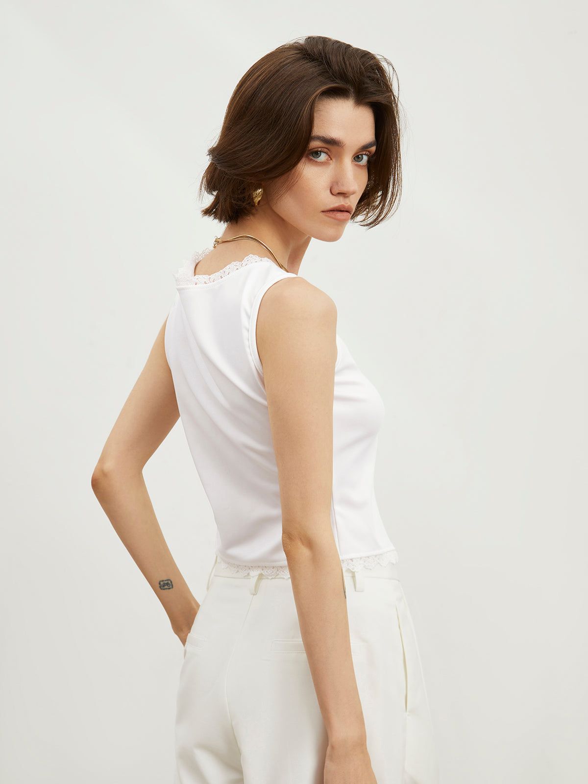 Buttoned Lace Trim Tank Top sold by COMMENSE product image thumbnail 4