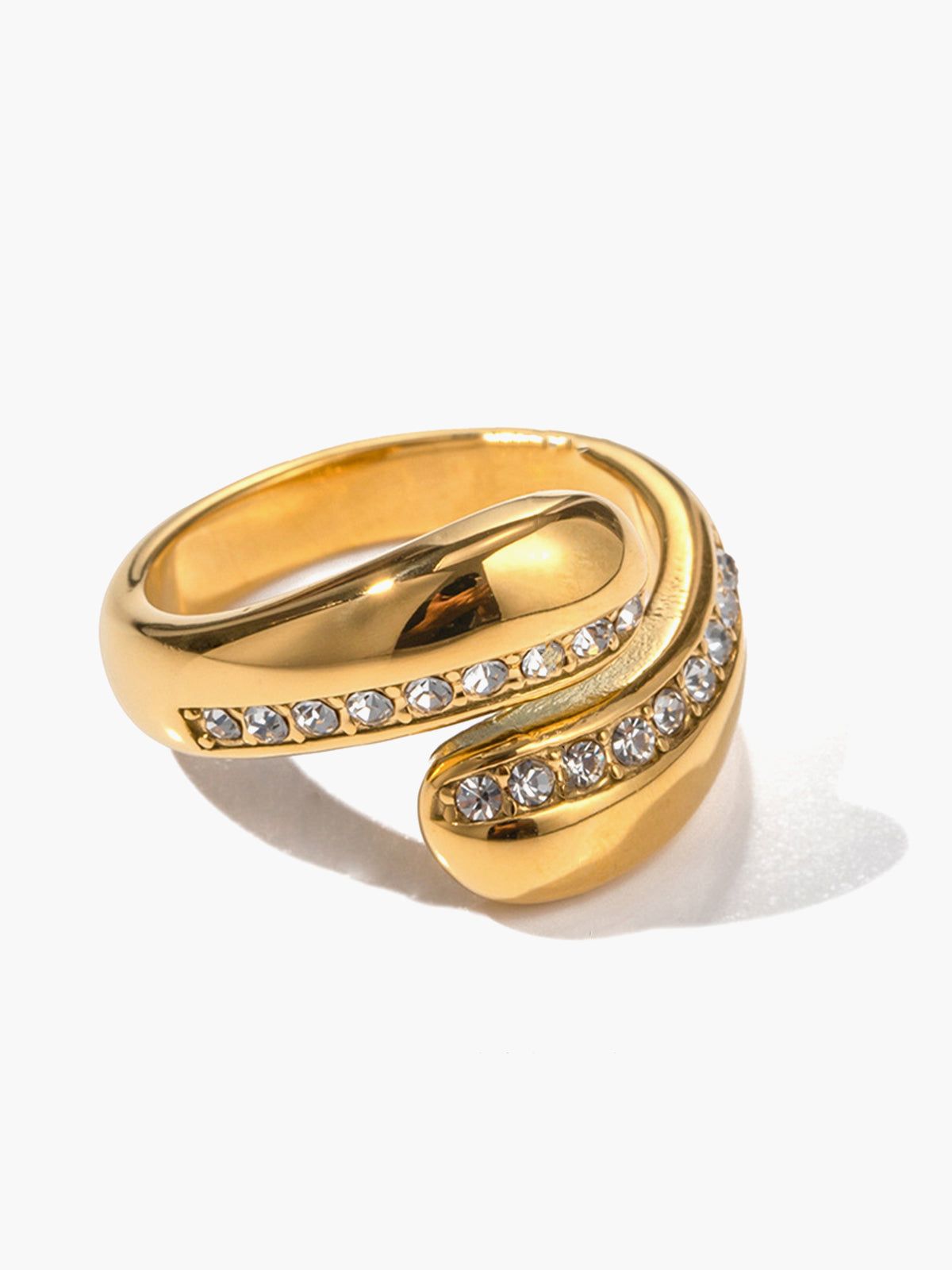 Gemini Diamante Ring sold by COMMENSE