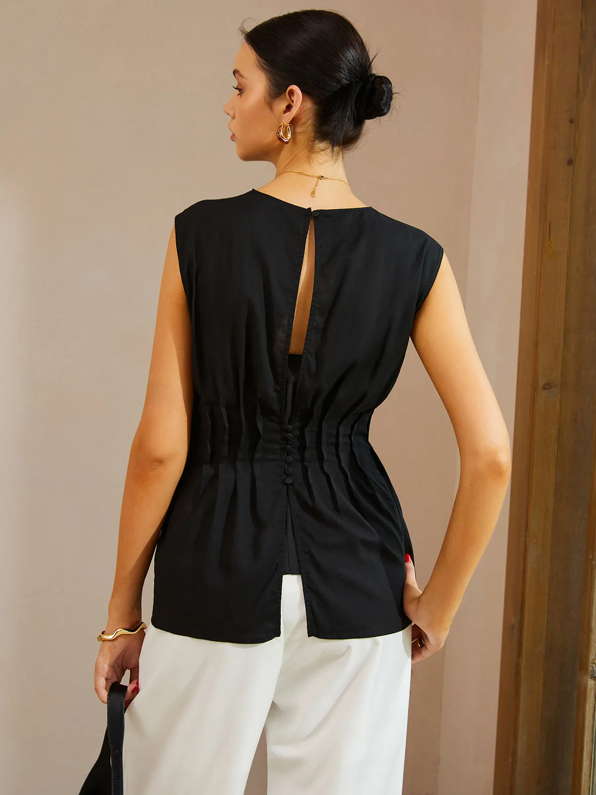 Casual Sleeveless Pleated Button Back Blouse sold by COMMENSE product image thumbnail 3