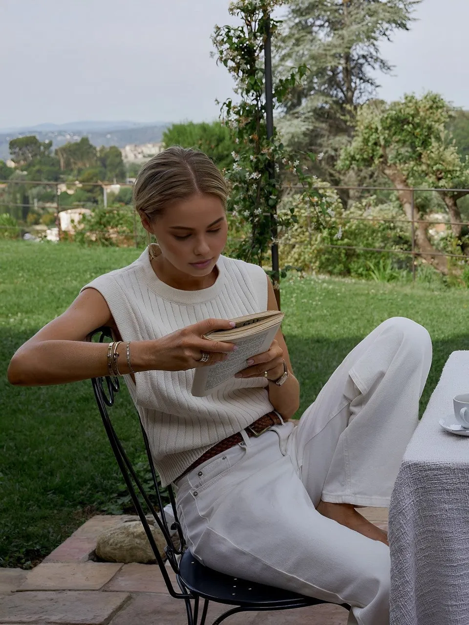 Casual Sweater Vest sold by COMMENSE product image thumbnail 2