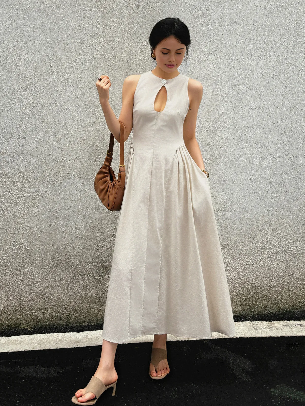 Cotton & Linen Pleated Cutout Long Dress sold by COMMENSE product image thumbnail 2