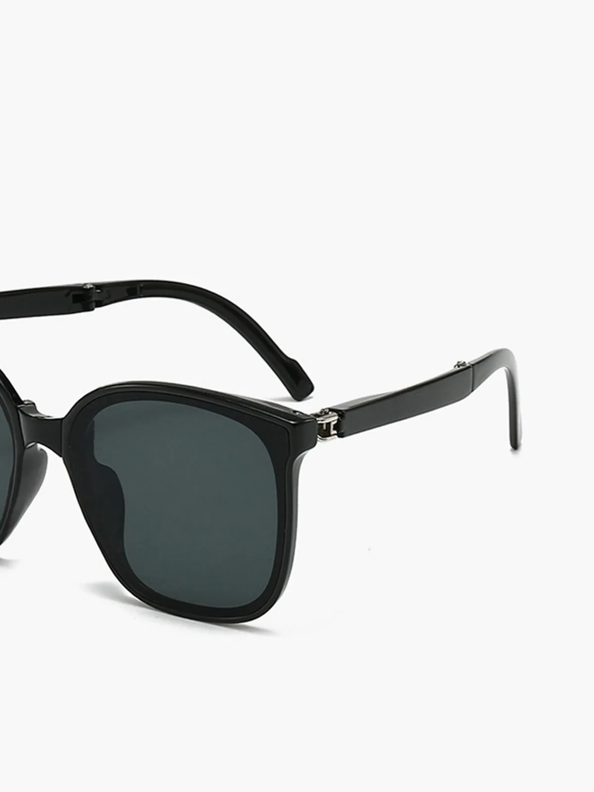Foldable Styling Sunglasses sold by COMMENSE product image thumbnail 4
