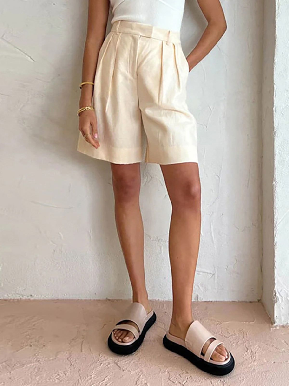 Miminalist Cotton Linen Two Piece Shorts Set sold by COMMENSE product image thumbnail 3