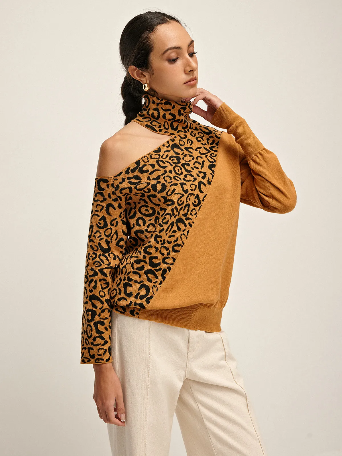 Turtleneck Cutout Leopard Patchwork Knit Top sold by COMMENSE product image thumbnail 5
