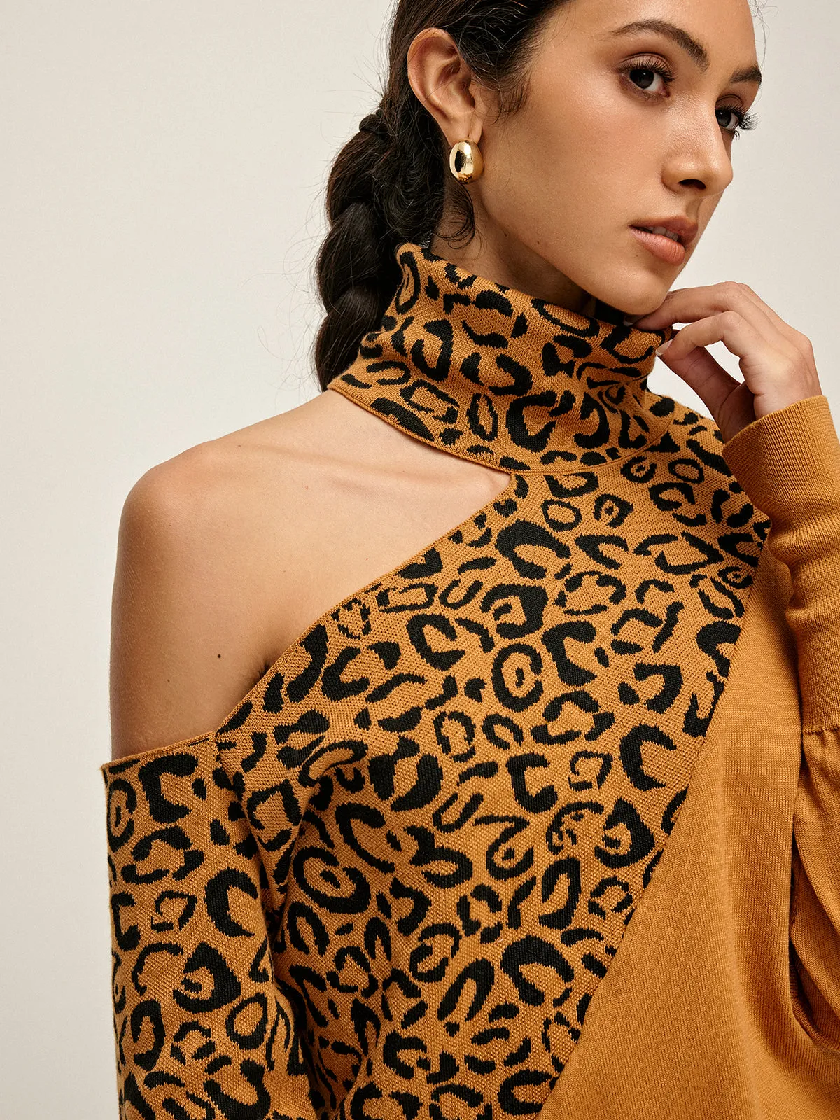 Turtleneck Cutout Leopard Patchwork Knit Top sold by COMMENSE product image thumbnail 3