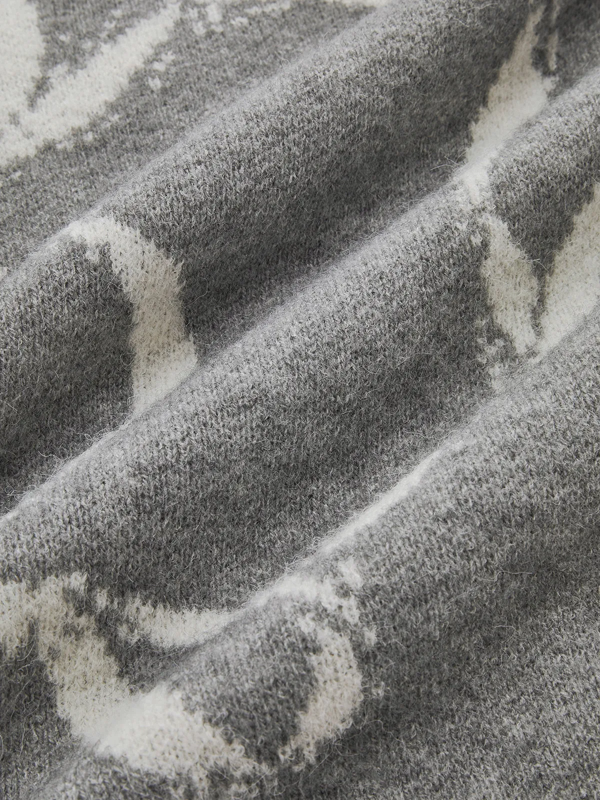 Bow Printed Loose Pullover Sweater sold by COMMENSE product image thumbnail 2