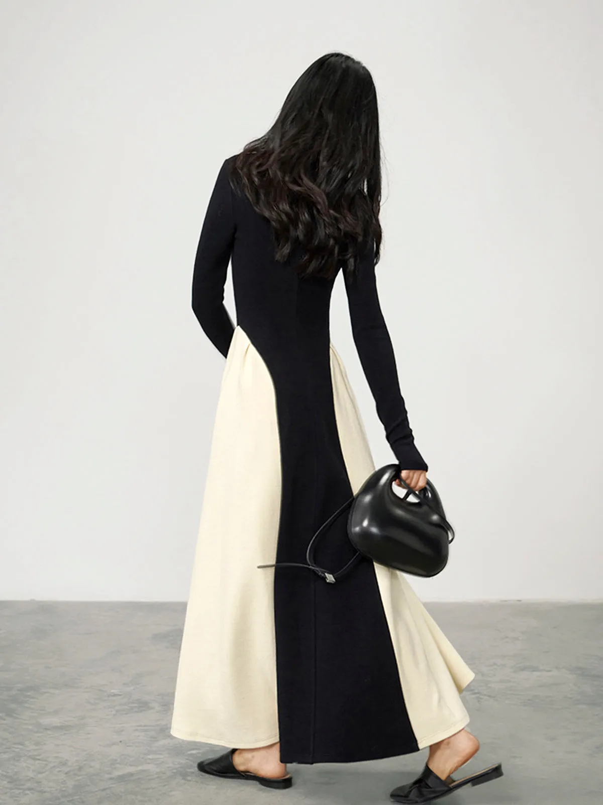 V-Neck Patchwork Pleated Long Dress sold by COMMENSE product image thumbnail 2