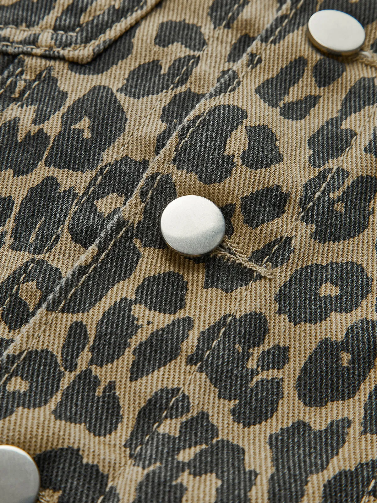 Leopard Printed Button Blazer sold by COMMENSE product image thumbnail 5