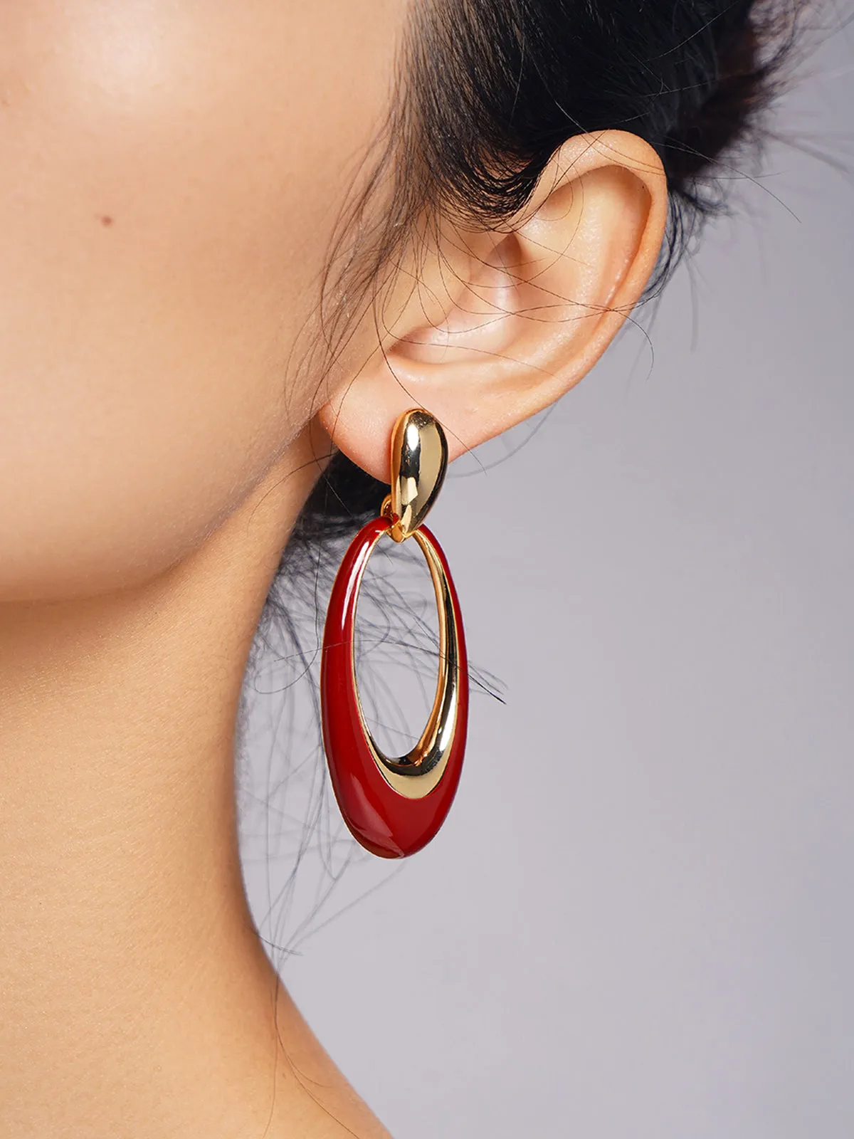 Oil Drop Oval Hoop Earrings sold by COMMENSE product image thumbnail 3