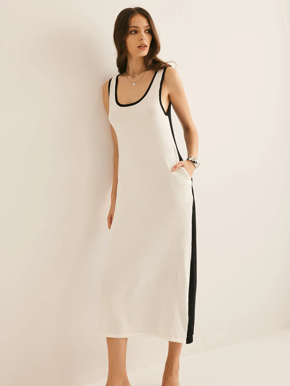 Two Tone Panel Pockets Tank Dress sold by COMMENSE product image thumbnail 4