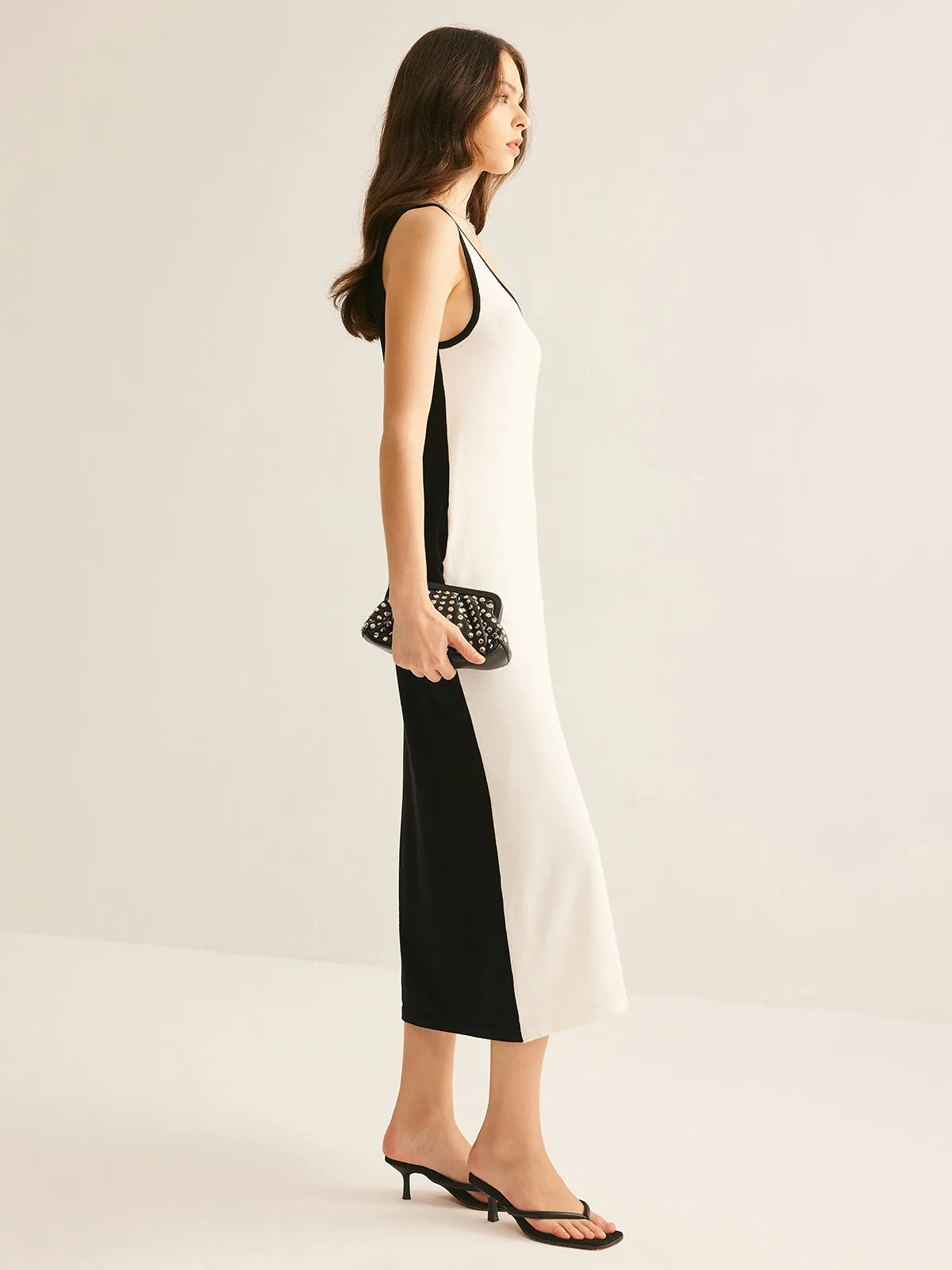 Two Tone Panel Pockets Tank Dress sold by COMMENSE