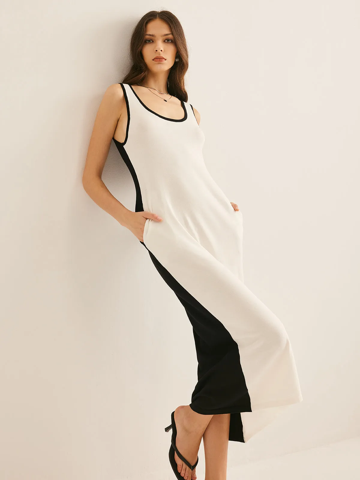 Two Tone Panel Pockets Tank Dress sold by COMMENSE product image thumbnail 3