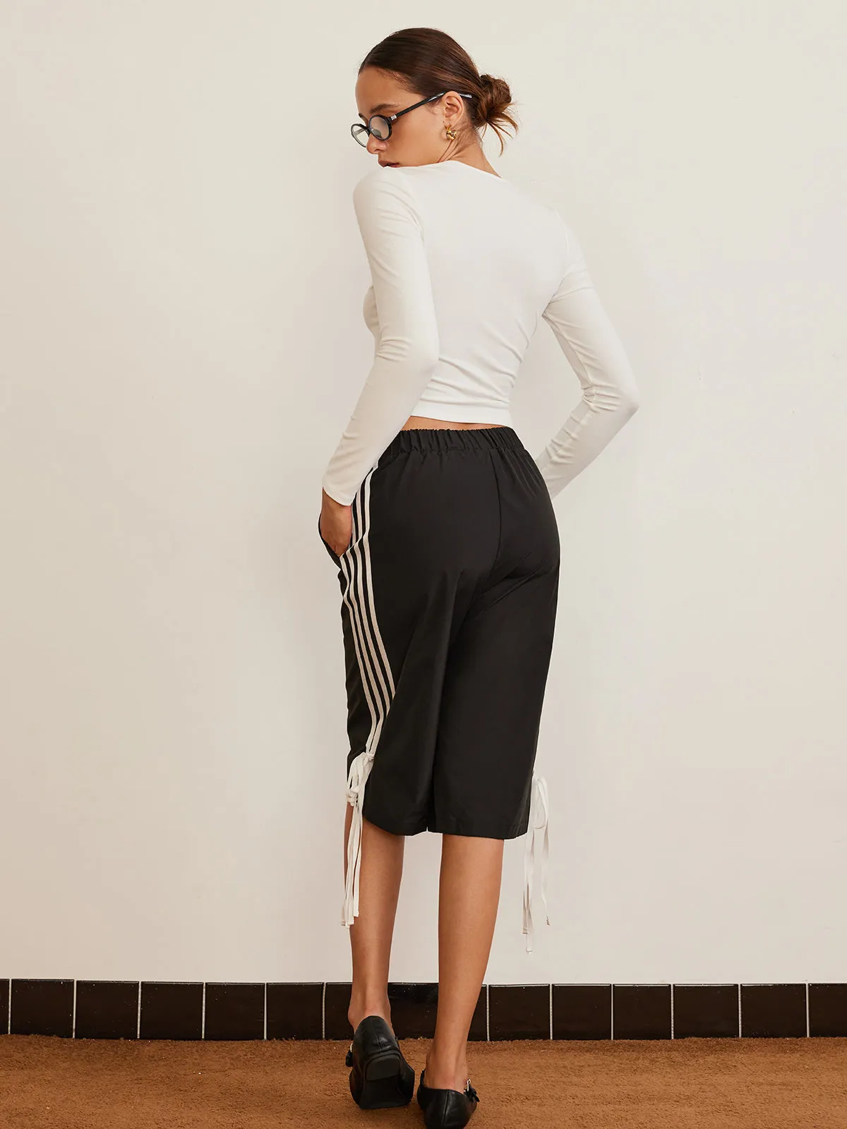 Bow Detail Plain T-Shirt sold by COMMENSE product image thumbnail 4